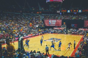 桑普多利亚-击败拉齐奥，取得胜利